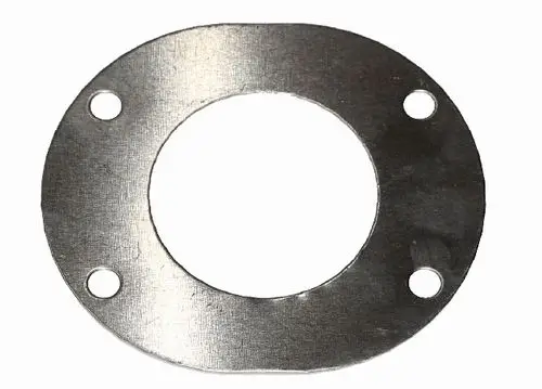 Einfache metallene Adapterscheibe mit rundem Loch und mehreren Befestigungsbohrungen, verwendet in Gebläsen von Wolf, Modell RG175 für MGK.